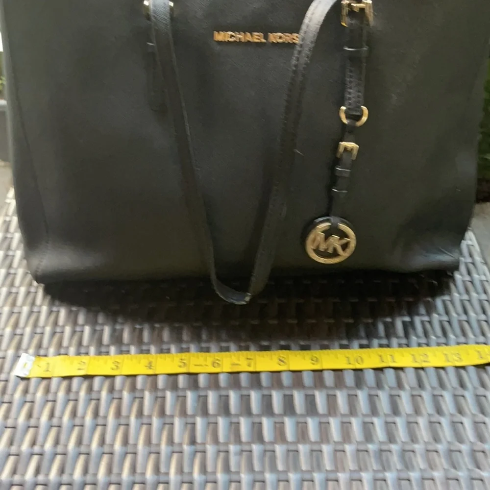 Michael Kors jet set tote